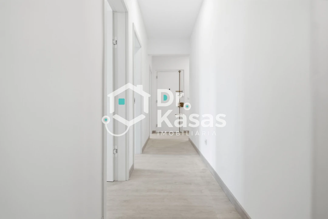 Apartamento T4 para Venda em Seixal, Arrentela e Aldeia de Paio Pires Foto 19
