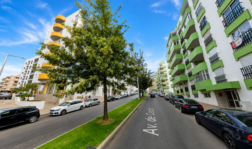 Apartamento T4 para Venda em Quarteira Foto 11