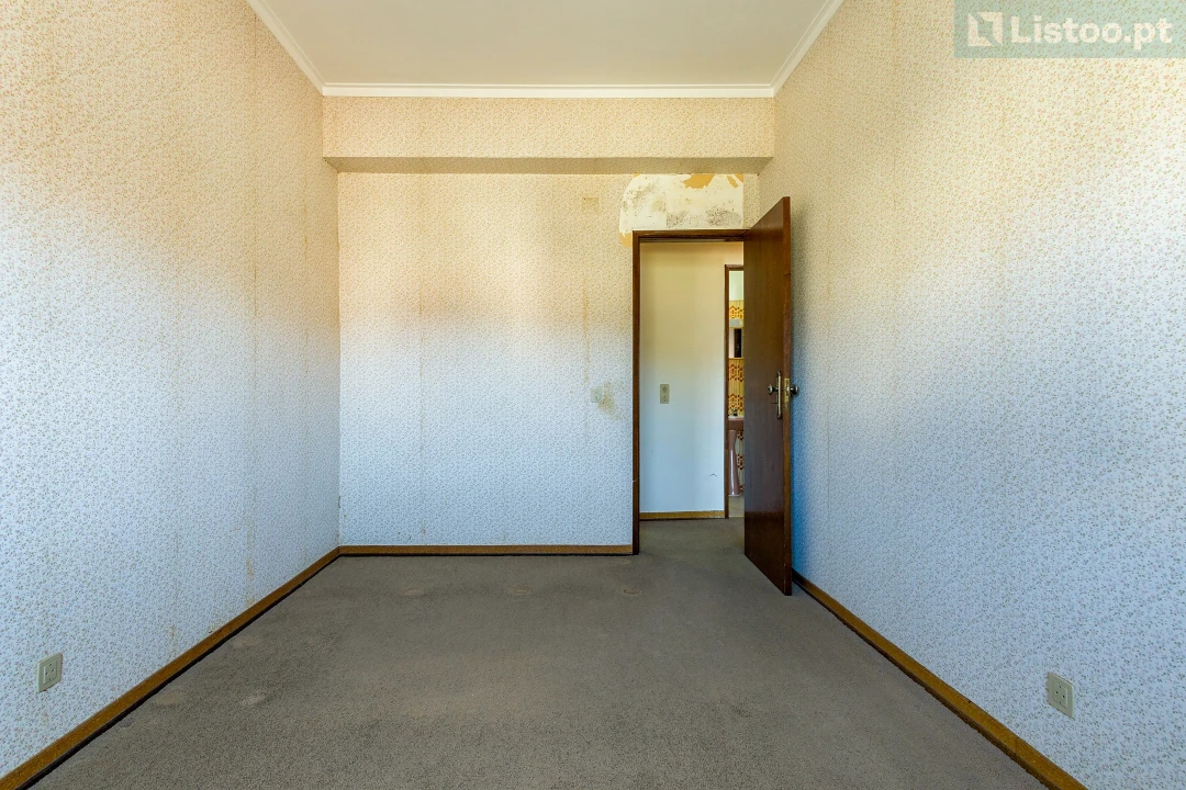 Apartamento T3 para Venda em Agualva e Mira-Sintra Foto 25