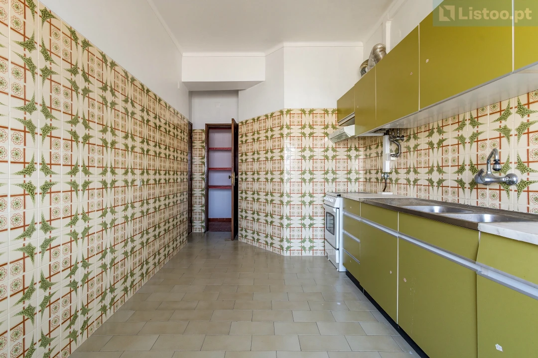 Apartamento T3 para Venda em Agualva e Mira-Sintra Foto 11