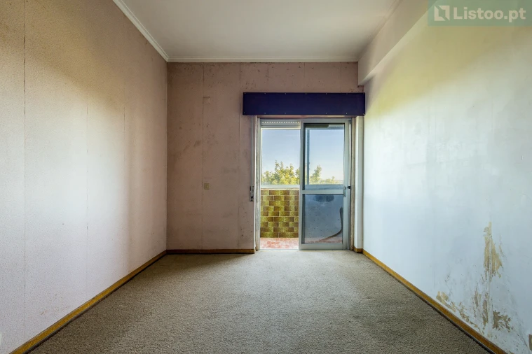 Apartamento T3 para Venda em Agualva e Mira-Sintra Foto 15