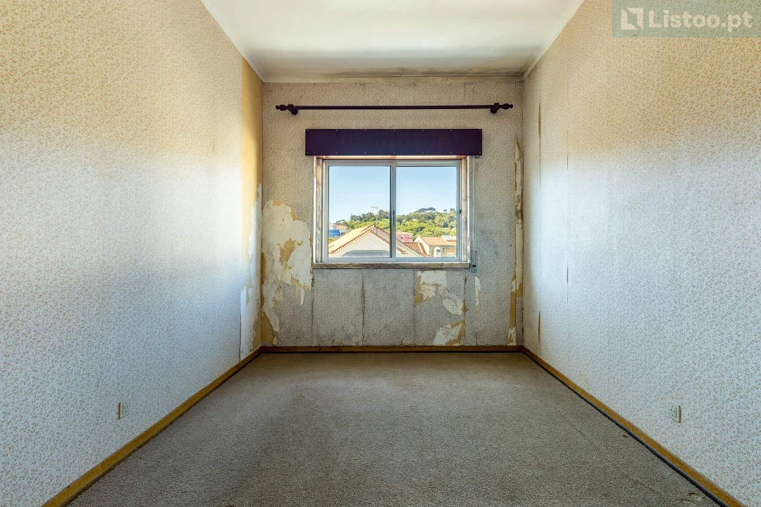 Apartamento T3 para Venda em Agualva e Mira-Sintra Foto 24