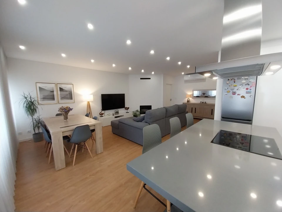 Apartamento T3 para Venda em Santa Iria de Azoia, São João da Talha e Bobadela Foto 6