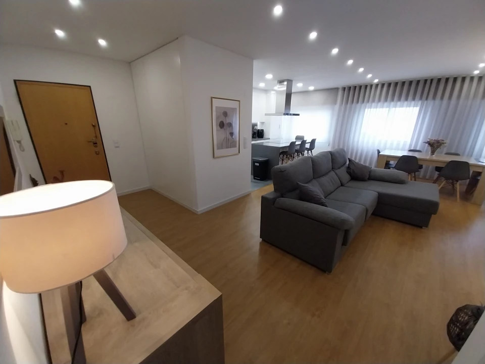 Apartamento T3 para Venda em Santa Iria de Azoia, São João da Talha e Bobadela Foto 7