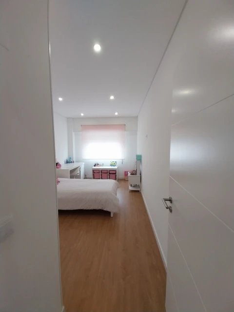 Apartamento T3 para Venda em Santa Iria de Azoia, São João da Talha e Bobadela