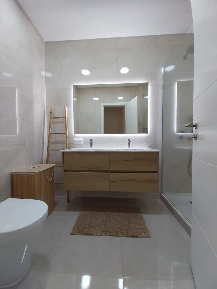 Apartamento T3 para Venda em Santa Iria de Azoia, São João da Talha e Bobadela Foto 13