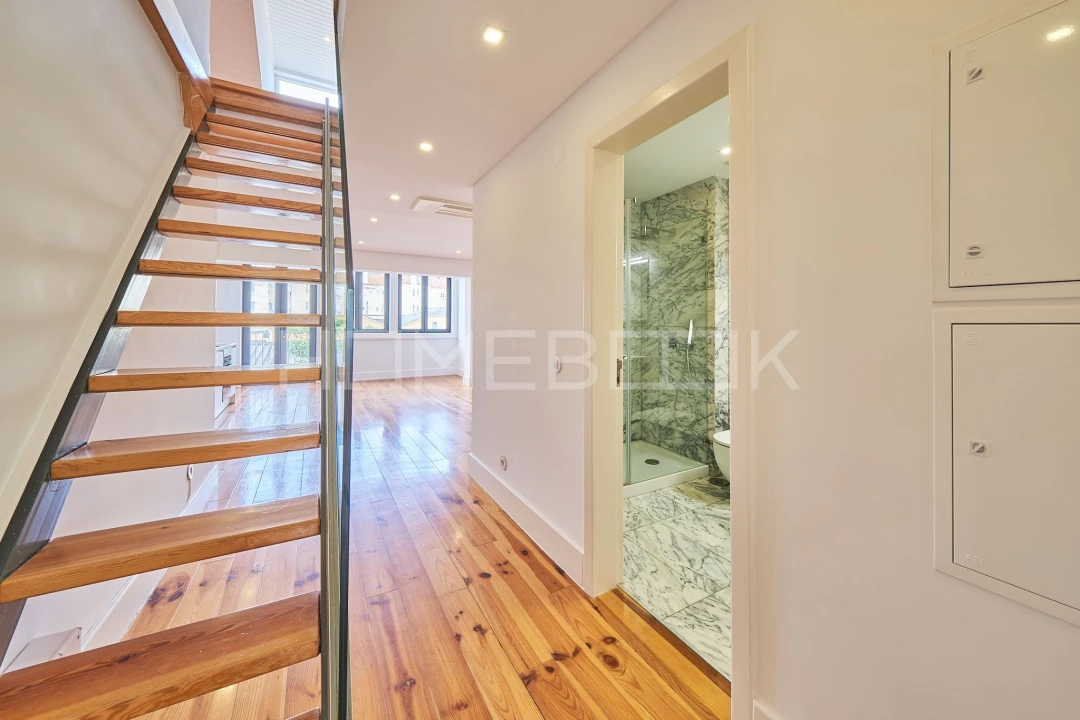 Apartamento T2 para Venda em São Vicente Foto 1
