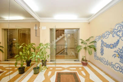 Apartamento T4 para Arrendamento em Agualva e Mira-Sintra