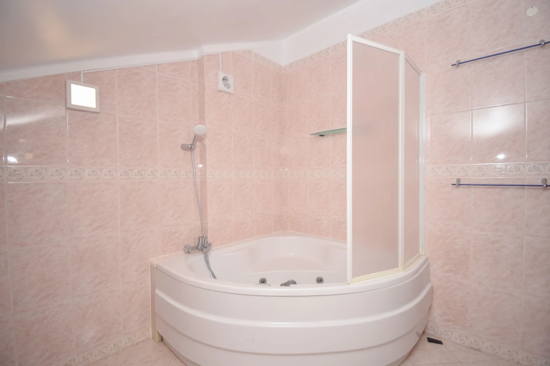 Apartamento T4 para Arrendamento em Agualva e Mira-Sintra Foto 34