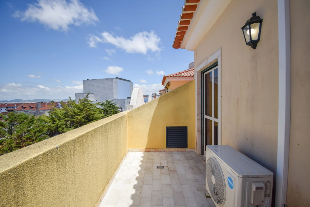 Apartamento T4 para Arrendamento em Agualva e Mira-Sintra Foto 36