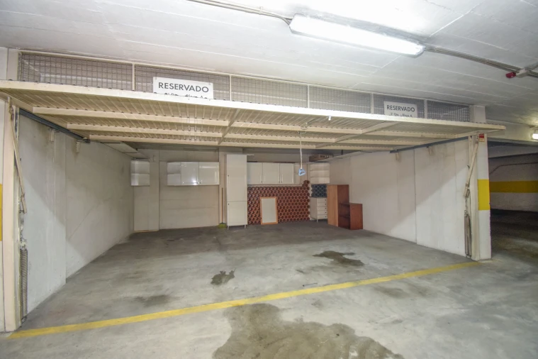 Apartamento T4 para Arrendamento em Agualva e Mira-Sintra Foto 40