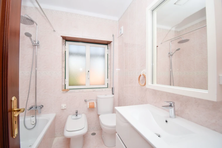 Apartamento T4 para Arrendamento em Agualva e Mira-Sintra Foto 15