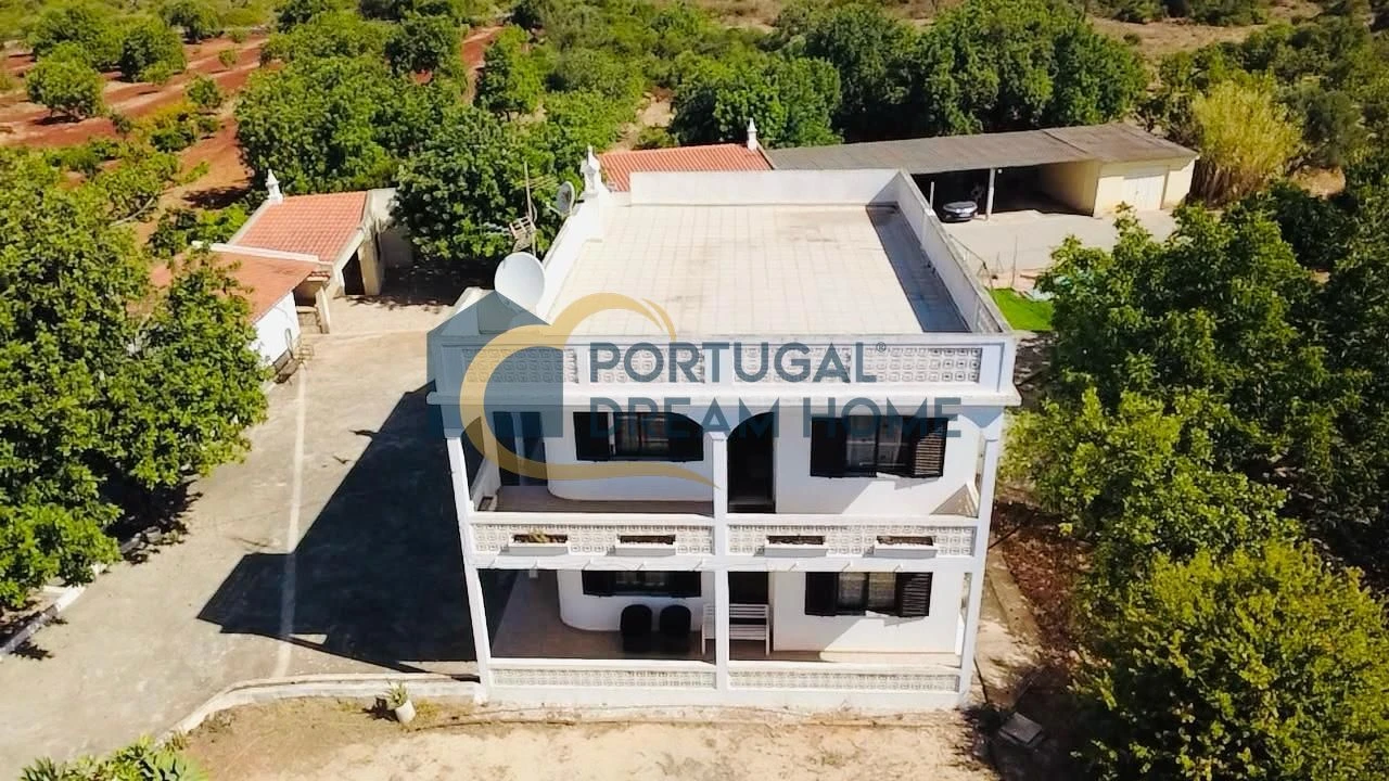 Moradia T7 para Venda em Ferreiras Foto 18