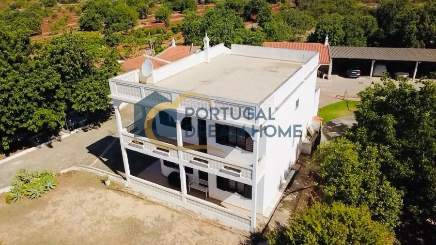 Moradia T7 para Venda em Ferreiras Foto 16