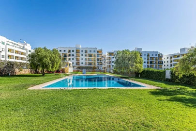 Apartamento T2 para Arrendamento férias em Armação de Pera