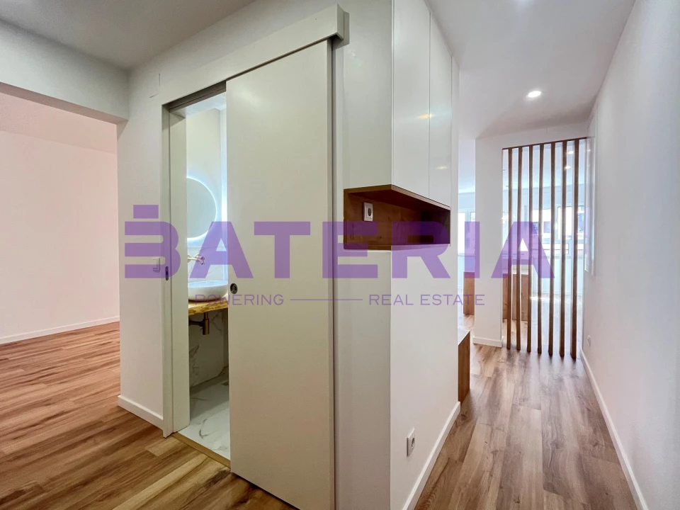 Apartamento T2 para Arrendamento em São Domingos de Benfica Foto 6