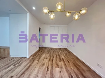 Apartamento T2 para Arrendamento em São Domingos de Benfica