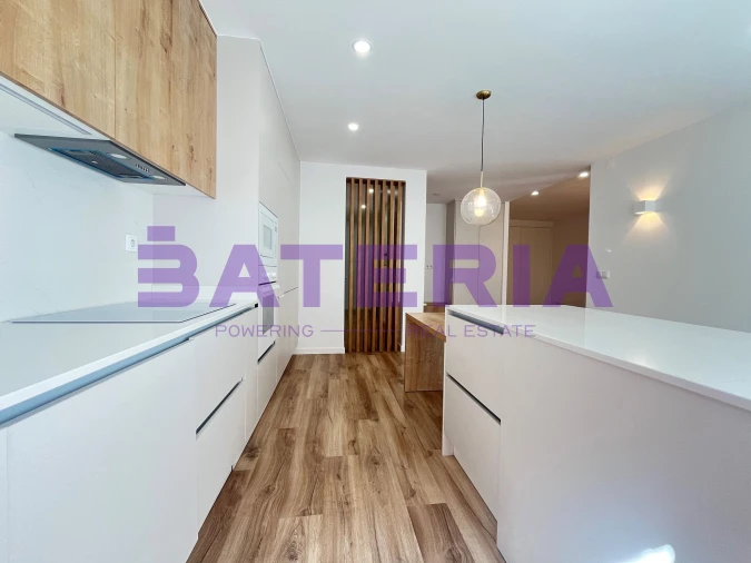 Apartamento T2 para Arrendamento em São Domingos de Benfica Foto 2