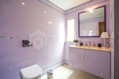 Moradia T3 para Venda em Charneca de Caparica e Sobreda