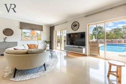 Moradia T5 para Venda em Alte