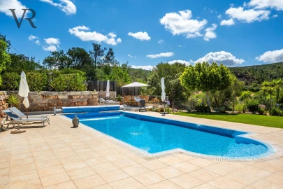 Moradia T5 para Venda em Alte