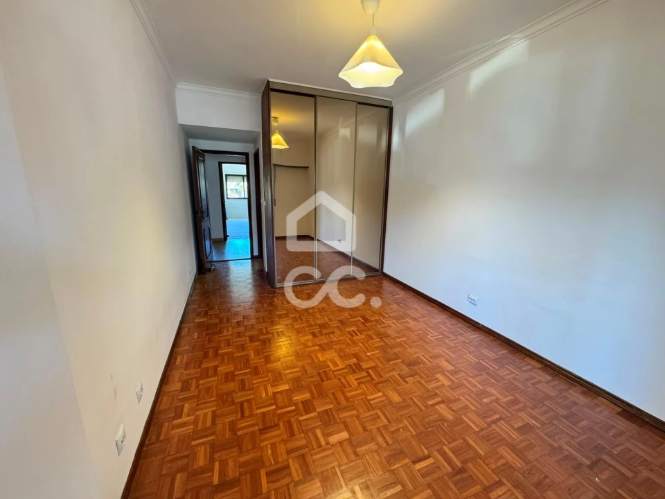 Apartamento T3 para Arrendamento em Loures Foto 17
