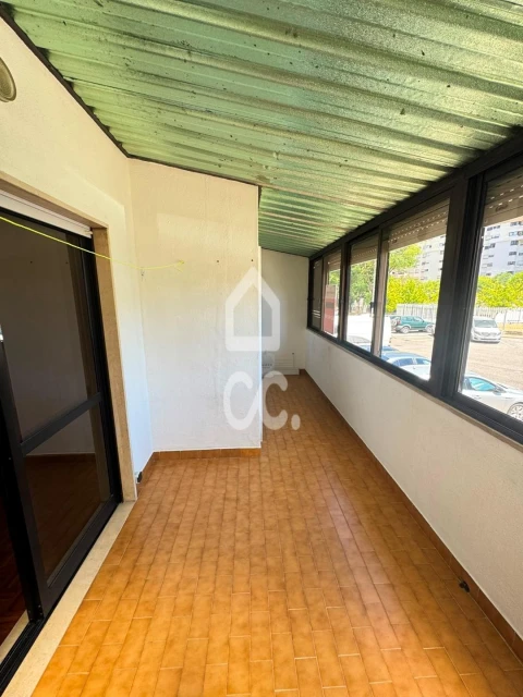 Apartamento T3 para Arrendamento em Loures