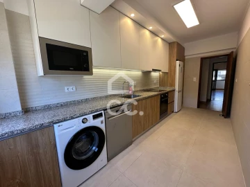 Apartamento T3 para Arrendamento em Loures