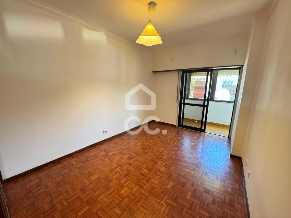 Apartamento T3 para Arrendamento em Loures Foto 19