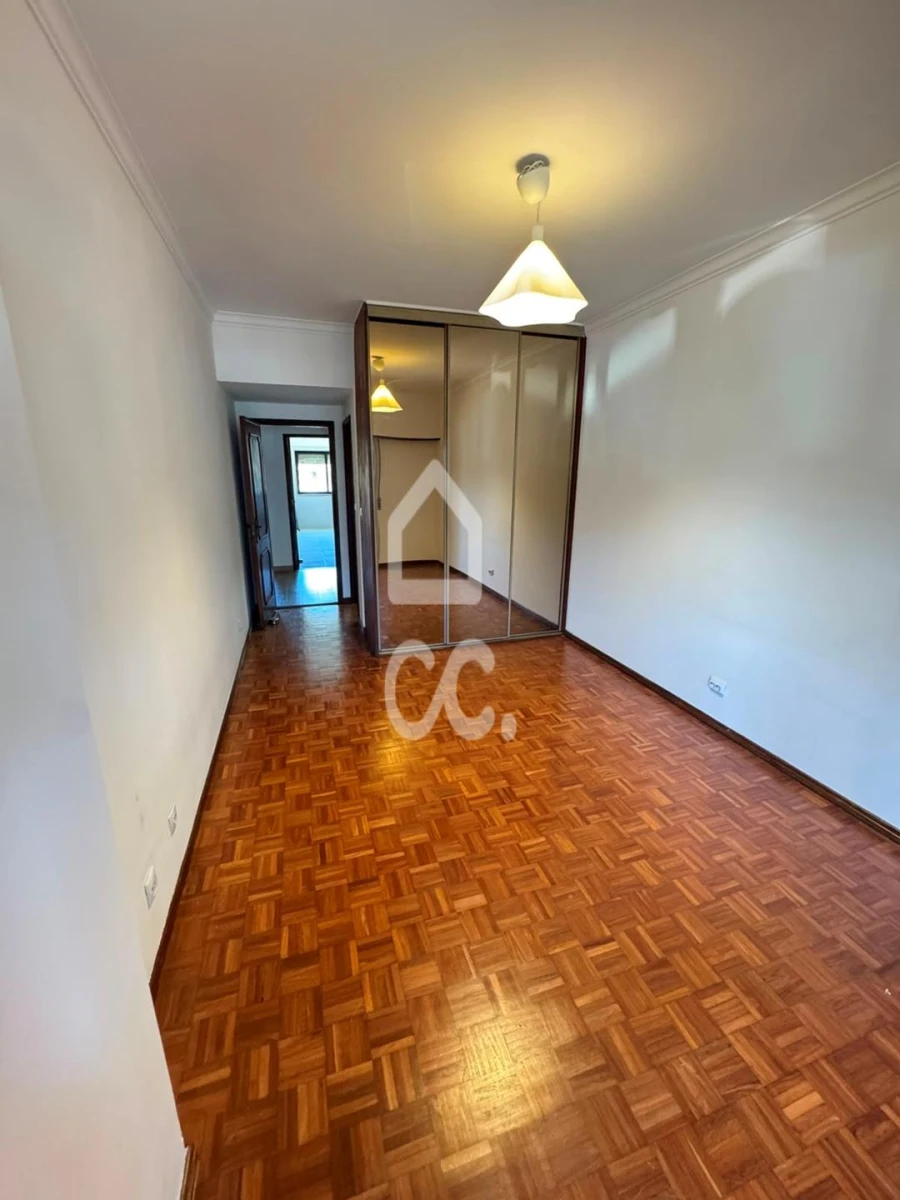 Apartamento T3 para Arrendamento em Loures Foto 18