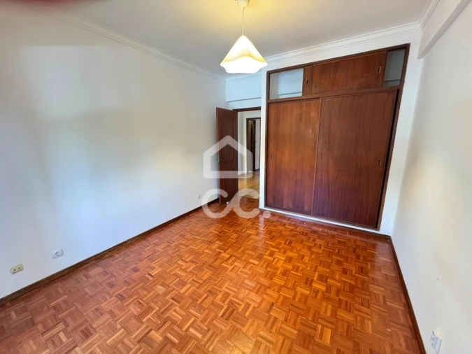 Apartamento T3 para Arrendamento em Loures Foto 12