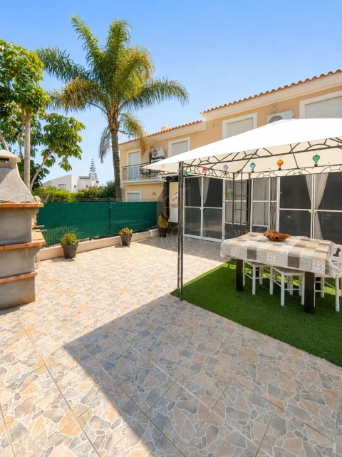 Moradia T3 para Venda em Albufeira e Olhos de Água