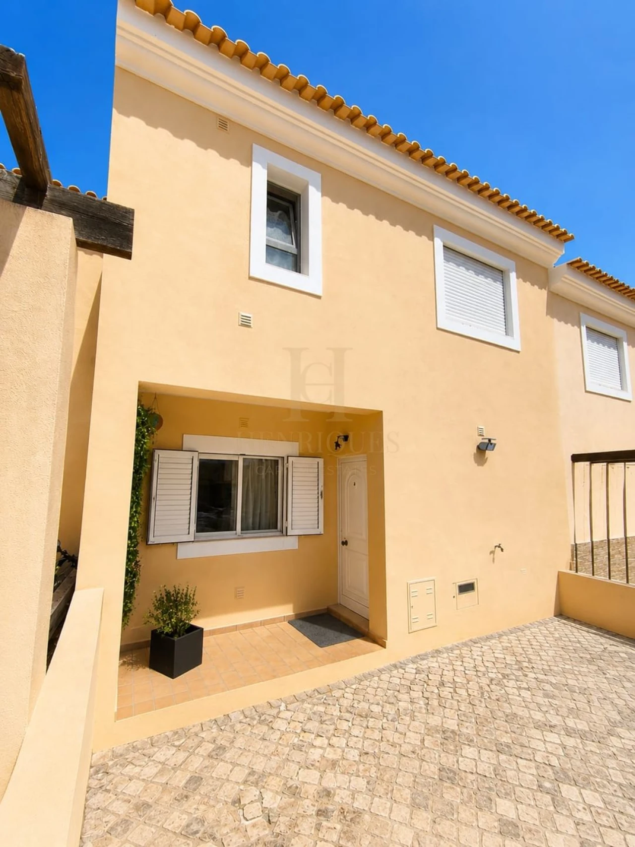 Moradia T3 para Venda em Albufeira e Olhos de Água Foto 1