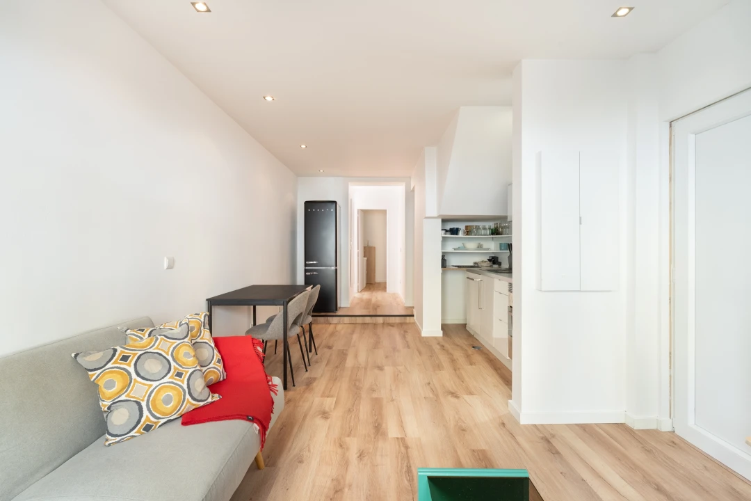 Apartamento T1 para Venda em Campo de Ourique Foto 4