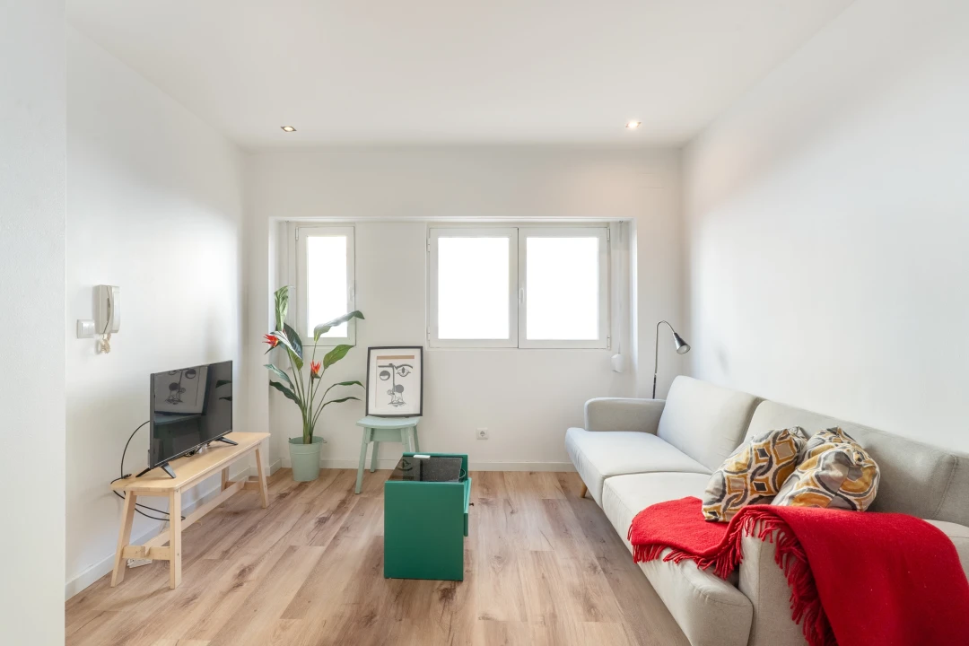 Apartamento T1 para Venda em Campo de Ourique Foto 2