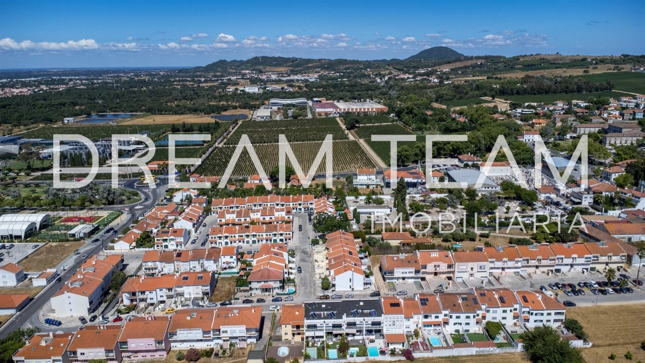 Moradia T3 para Venda em Azeitão (São Lourenço e São Simão) Foto 32
