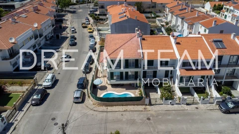 Moradia T3 para Venda em Azeitão (São Lourenço e São Simão)