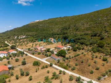 Moradia T2 para Venda em Serro Ventoso