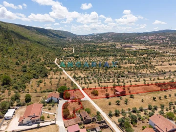 Moradia T2 para Venda em Serro Ventoso