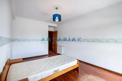 Apartamento T3 para Arrendamento em Marrazes e Barosa