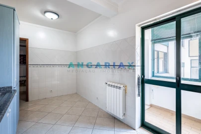 Apartamento T3 para Arrendamento em Marrazes e Barosa