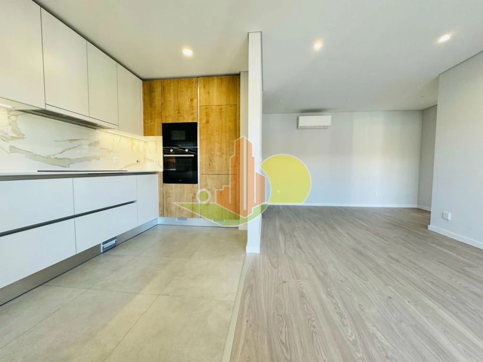 Apartamento T1 para Venda em Tavarede Foto 2