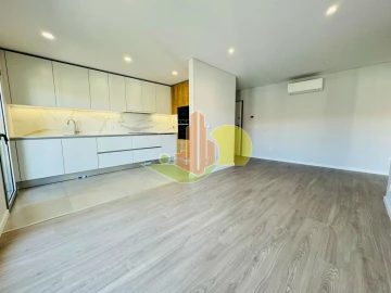 Apartamento T1 para Venda em Tavarede