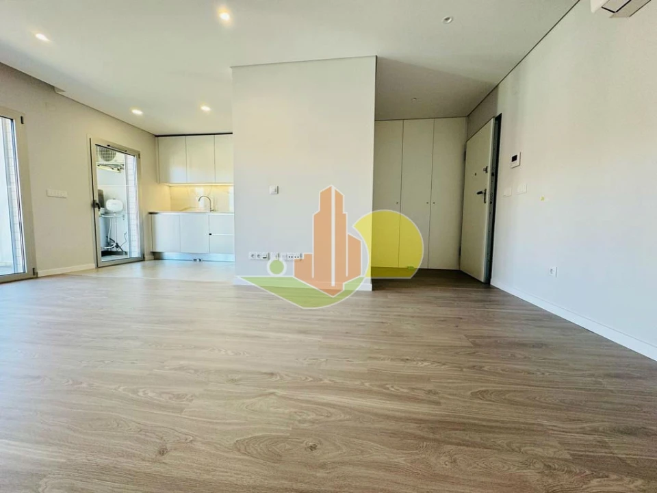 Apartamento T1 para Venda em Tavarede Foto 9