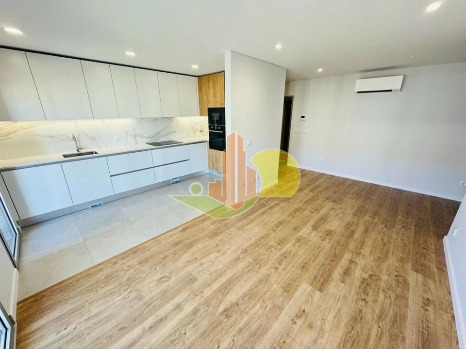 Apartamento T1 para Venda em Tavarede Foto 15