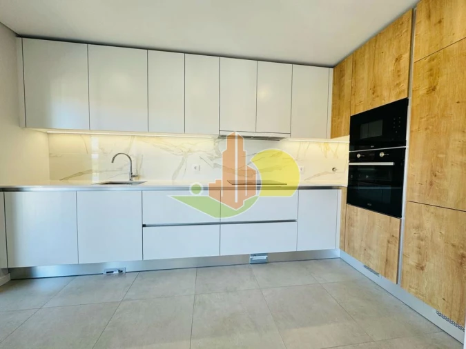 Apartamento T1 para Venda em Tavarede Foto 6