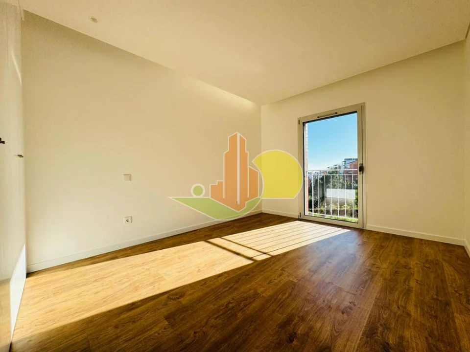 Apartamento T2 para Venda em Tavarede Foto 14