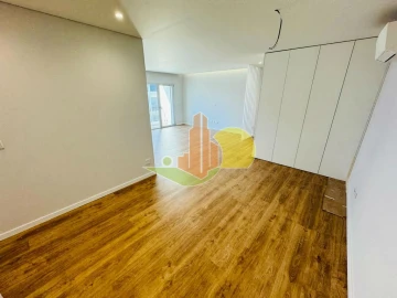 Apartamento T2 para Venda em Tavarede