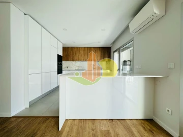 Apartamento T2 para Venda em Tavarede