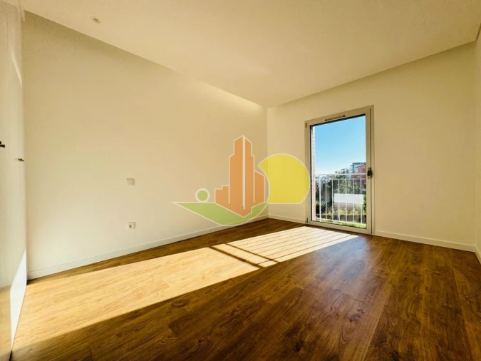 Apartamento T2 para Venda em Tavarede Foto 14